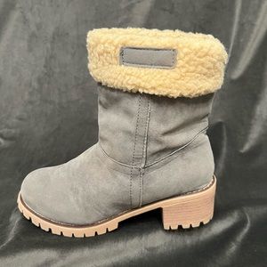 Cute Gray Booties!